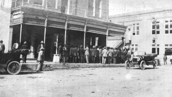 Republican Day Crowd in Buffalo, Missouri
