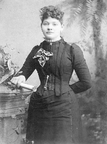 [Louvinia Bobbit Lewis
