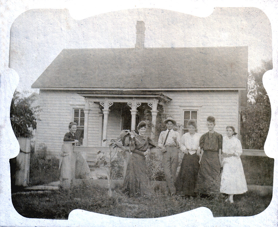 [Laura Stucker Meserve home in Jameson, Missouri]