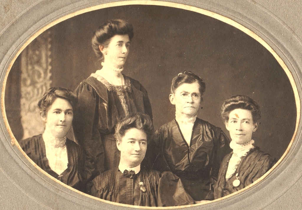 pw-gordon-gola.jpg (20173 bytes)