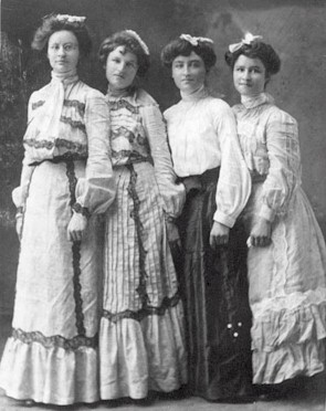 hines-cluny-jamerson girls.jpg (36576 bytes)