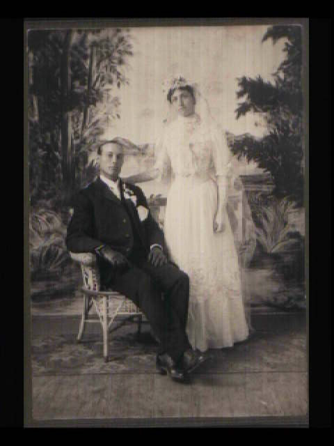 pw-peasel-edward.jpg (51347 bytes)