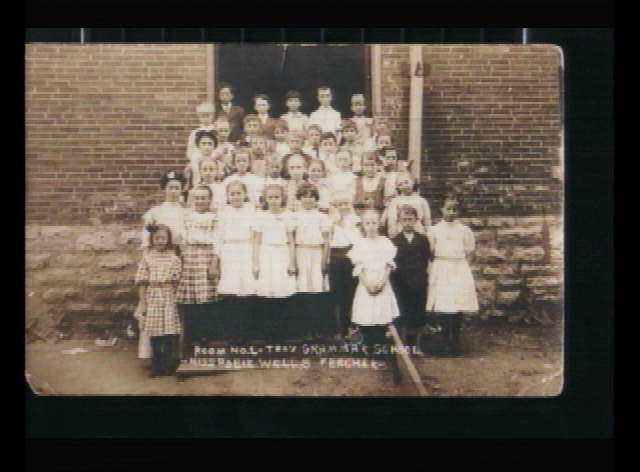 pw-troy-grade-school-3.jpg (31930 bytes)