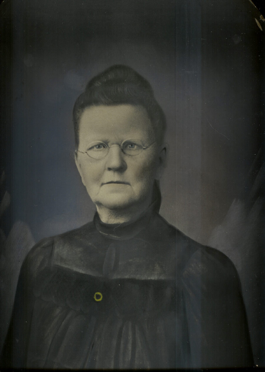 pw-wells-peoria.jpg (103647 bytes)