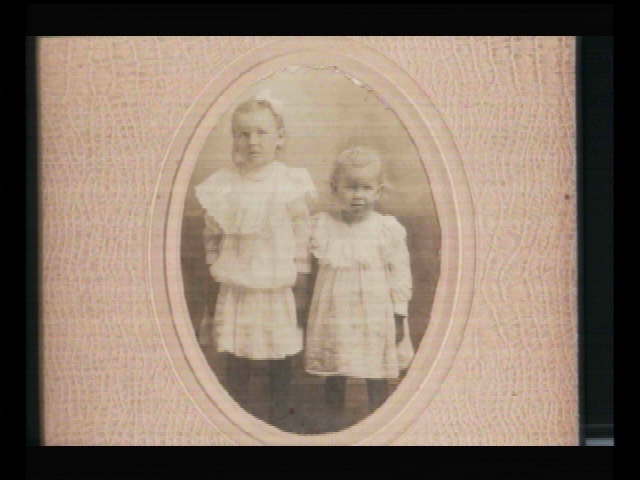 ph-skinner-lulu.jpg (26355 bytes)