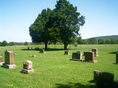 lutheran_cemetery_bismarck_view3.jpg (28875 bytes)