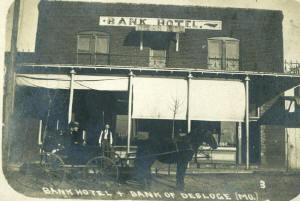 des_bank_hotel.jpg (15086 bytes)