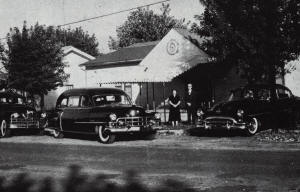 hood_funeral1.jpg (13736 bytes)