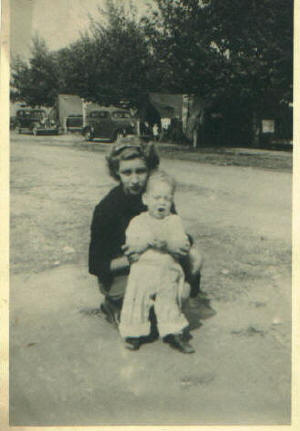 curtis_james_willie_mae_wilfong.jpg (21243 bytes)