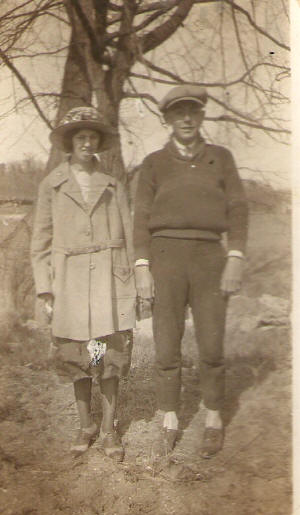 unknown5_sm.jpg (27186 bytes)
