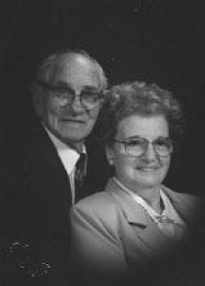 otto_ruth_schrum.jpg (17281 bytes)
