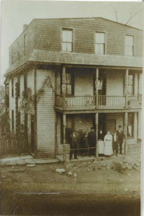 uncle_tom_smith_hotel.jpg (49146 bytes)